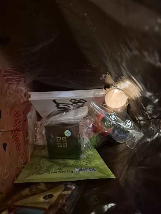 NWT 📦 10 PIECE MYSTERY BUNDLE! 📦 What's In The Box? 🩷 BUY IT & FIND OUT! 😍 - Picture 10 of 10